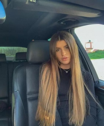 Сладкий! 😘 Я та самая сексуальная индивидуалка, которую ты искал...и теперь нашел! 😏 Я креативная и опытная девушка, готовая погрузить тебя в мир наслаждения и страсти. Я знаю, как доставить тебе удовольствие, мои услуги - это настоящая фантазия, которая оживает в реальности.💦 Встреча со мной - это эмоциональный подъем! Я люблю уделить внимание каждой твоей фантазии и сделать тебя счастливым. 💫
У меня есть множество возможностей для наших встреч: от классического секса до различных экспериментов и ролевых игр. Ты можешь раскрыться со мной и насладиться необычными ощущениями. Моя главная цель - удовлетворить тебя во всех отношениях. 🔥
Оставившись со мной, ты ощутишь уравновешенность и комфорт. Я сделаю тебе сеанс релаксации и беззаботное времяпрепровождение. Мои отзывы говорят о моей безупречной репутации и профессионализме. Ты будешь доволен каждой минутой нашей встречи. 😉
К счастью, я живу в Москве, так что ты можешь легко найти меня в этом прекрасном городе. Обещаю, что после нашей встречи в Москве ты будешь хотеть возвращаться ко мне снова и снова. 🌟
Не теряй время и приходи в мою нежную обьятья. Жду тебя, мой милый! 😍🌹🔞 Мария